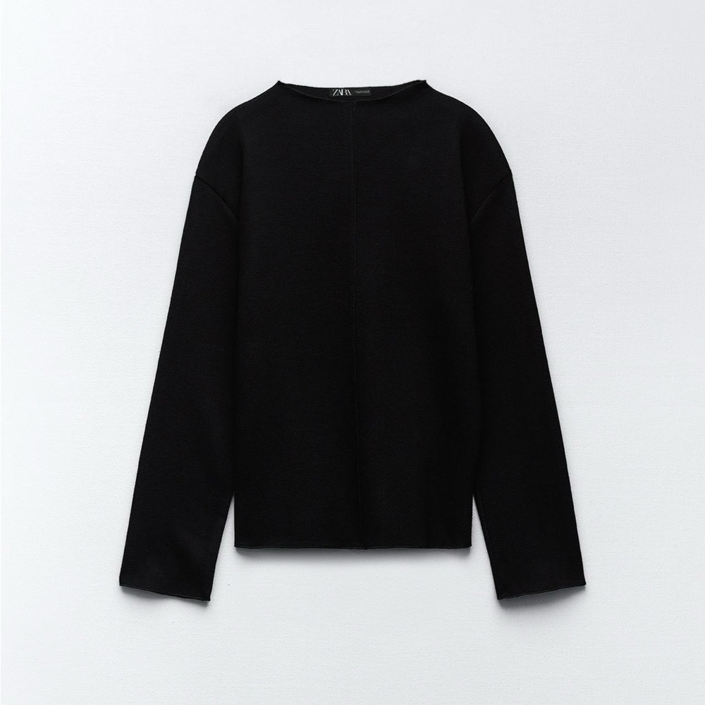 Zara Front Seam Soft Sweater. Black. Size M